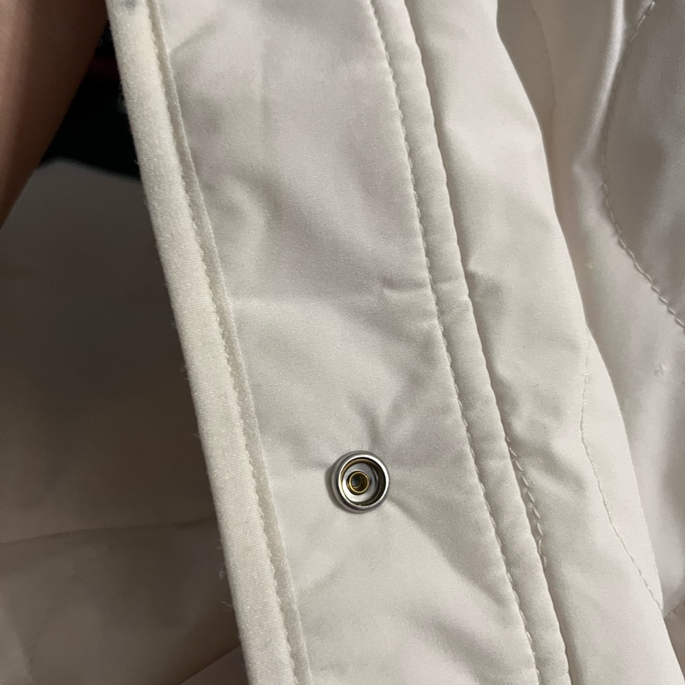Women's Cream Quilted Jacket - Picture 8 of 9